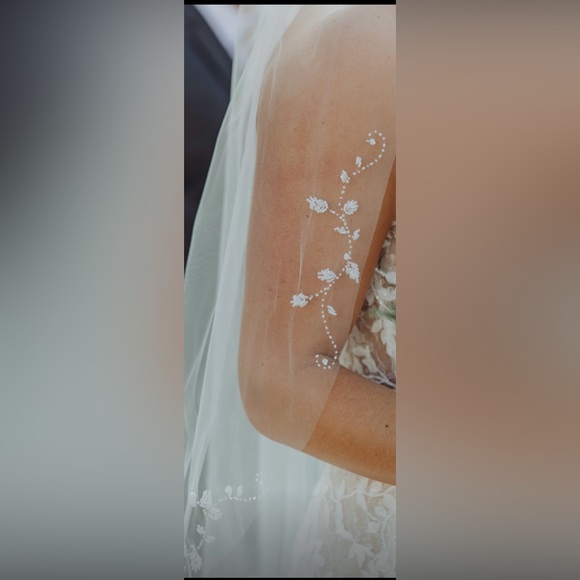 Wedding veil - Picture 5 of 6